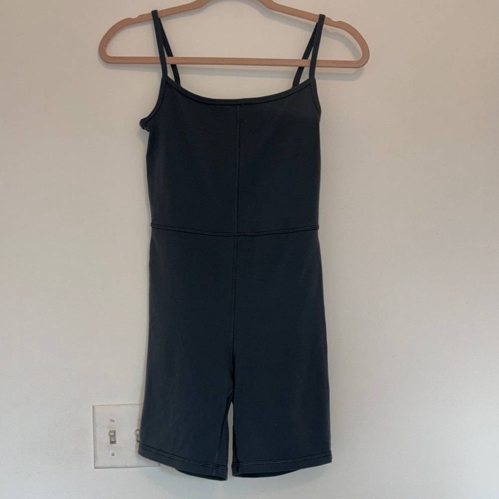 Wilfred free divinity Romper size small